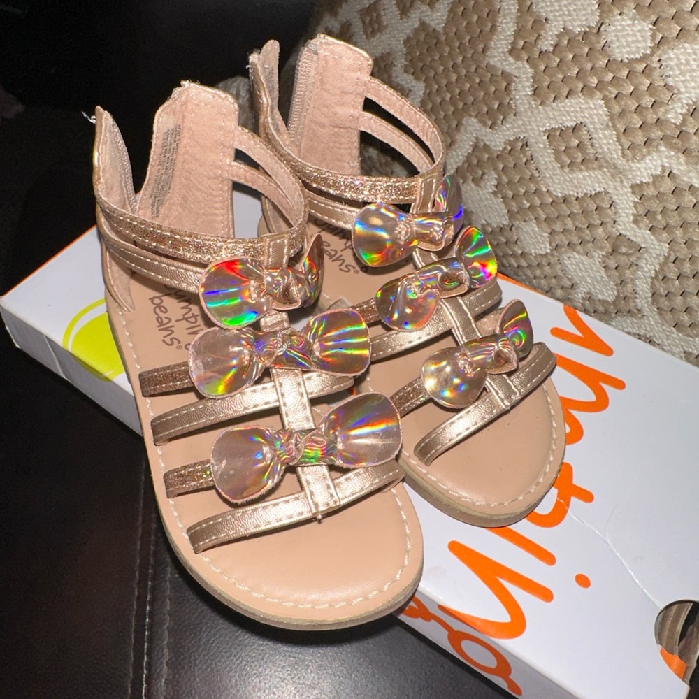 Toddler girls size 7 sandal